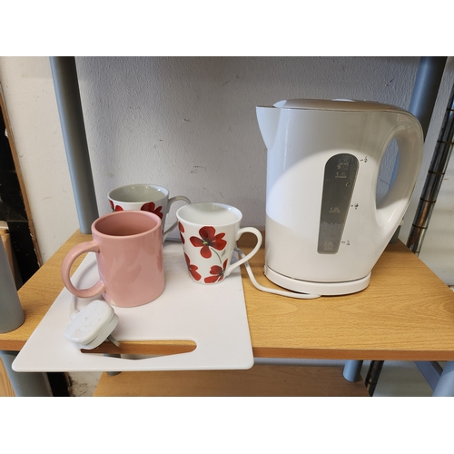 419E - **late entry Little white kettle chopping board and mugs