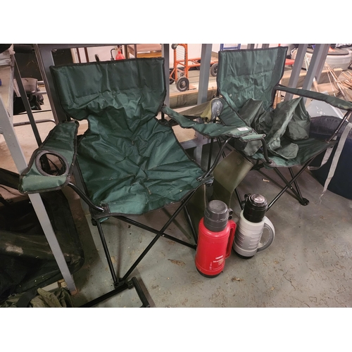 458 - 2 x foldable garden chairs
2 x flasks