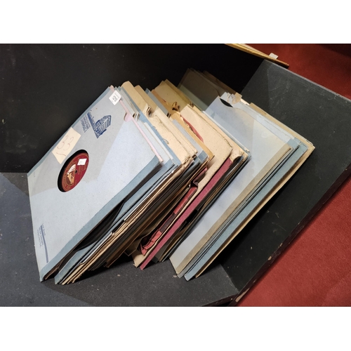 1210 - Large collection of vintage gramophone records