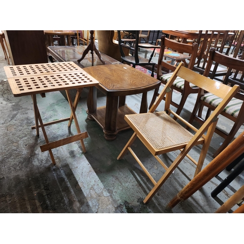 1298 - Handy foldup pine rattan chair and foldup lattice table