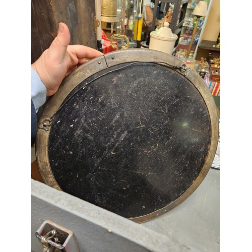 782 - Very heavy antique brass framed bevelled edge round mirror, excellent quality 20