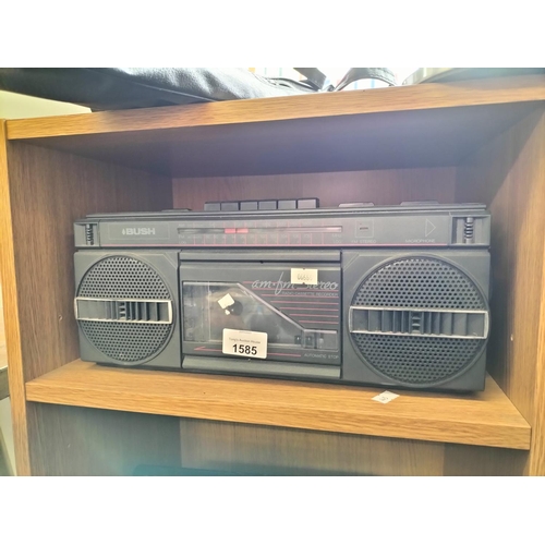 1585 - Retro Bush radio cassette recorder