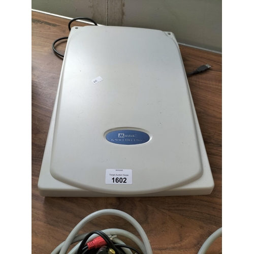 1602 - Mustek 1200 UB Plus scanner