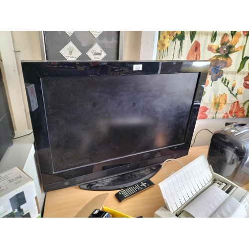 1622 - Technika LCD 32 inch TV model number LCD32-909 with power cable and remote