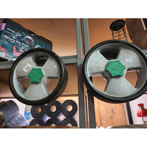 444 - 2 x plastic Golf Trolley wheels