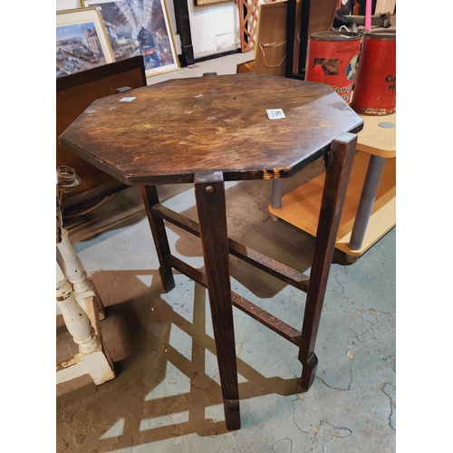 754 - Beautiful octagonal side table with folding legs