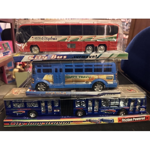 57 - Collection of three model buses including Surmount City Bus 0576 thunderbolt 3000 model number 9968,... 