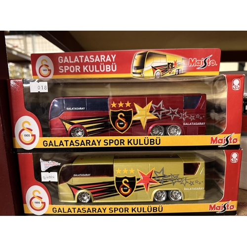 607 - Two Maisto die cast Galatasaray Spor Kulubu 1905 model buses in red and yellow/gold