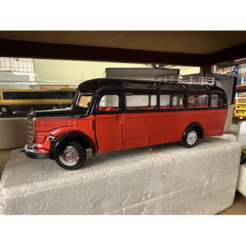 608 - NZG Mercedes Benz 1:40 scale die cast red and black Omnibus 0 3500 model number 218