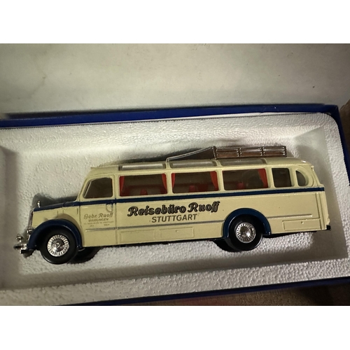 638 - The Dinky Collection DY-S 10 1950 Mercedes-Benz Diesel Omnibus Type 0-3500 Reiseburo Ruoff Stuttgart... 