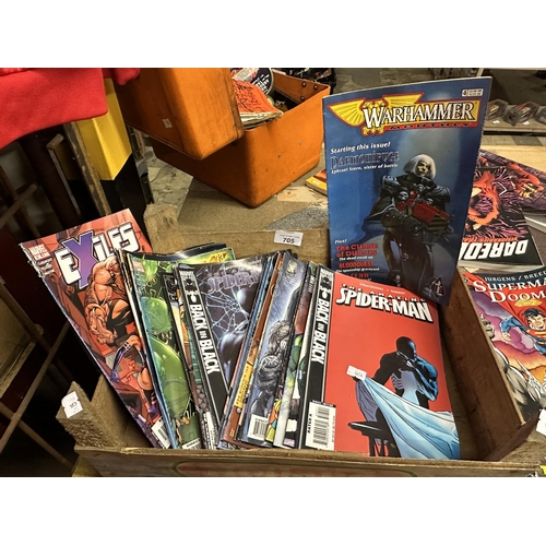 705 - Large collection of Marvel graphic novels/Comics including Spider-Man and X-Files as well as Warhamm... 