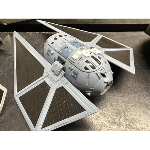 727 - Star Wars TIE fighter