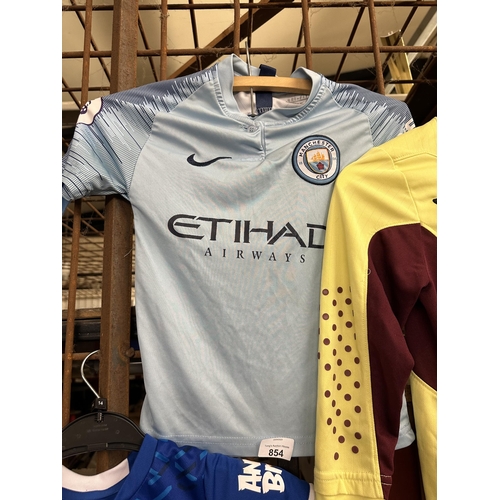 854 - Manchester City Youth football shirt