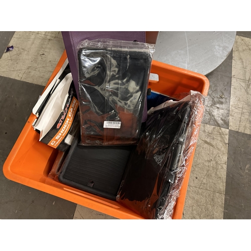 985 - Display stand with contents including Voip kits, tablet cases, earphones and cables