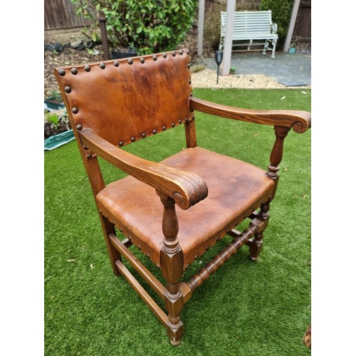 2210 - ANTIQUE SPANISH  / VINTAGE  CROMWELLIAN STYLE OAK WITH DINING ROOM TABLE 6 CHAIRS LEATHER . INCLUDES... 