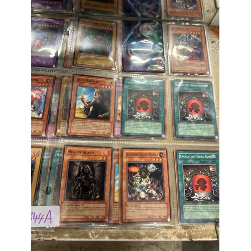 844A - Extremely large collection of Yu-Gi-Oh! cards