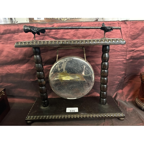 515 - Vintage wood mounted dinner gong