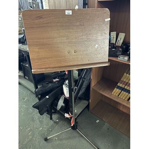 665 - Music stand with wooden desk and metal stand