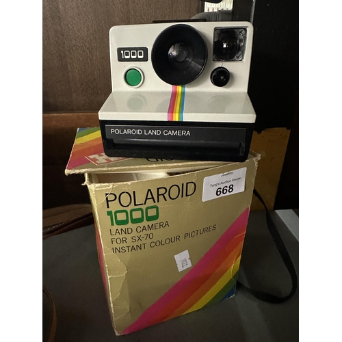 668 - Vintage Polaroid 1000 instant Land Camera with box