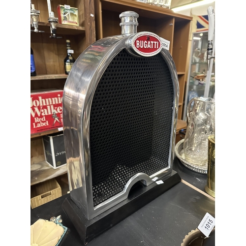 1014 - Stunning Bugatti grill radiator
