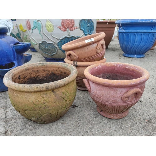 110 - Collection of 4 terracotta planters