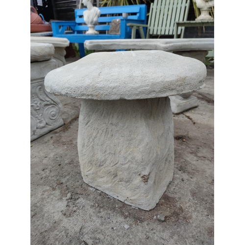 27 - Concrete garden mushroom 16
