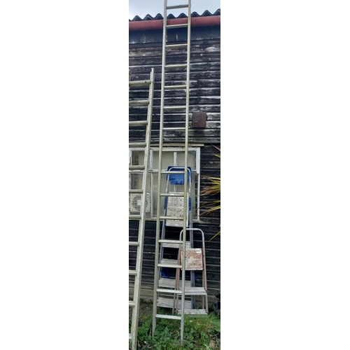 4 - 17 rung aluminium ladder