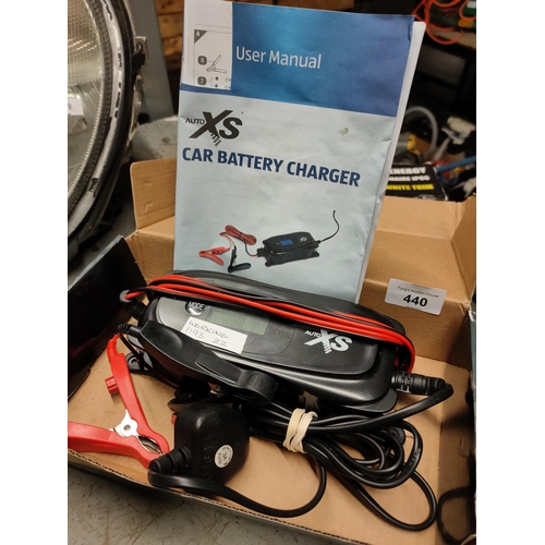 440 - AUTO XS BATTERY CHARGER SMART CHARGER