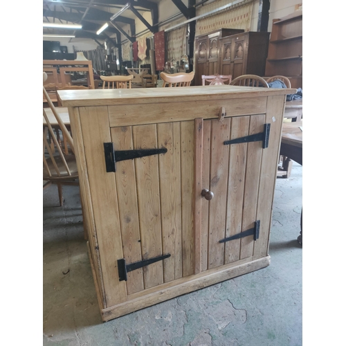 1428 - Lovely antique pine larder cupboard.
91w x 54d x 90h cm