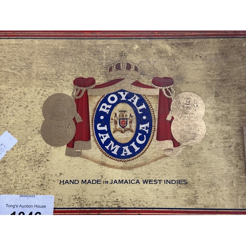 1046 - Vintage Royal Jamaica cigar box
