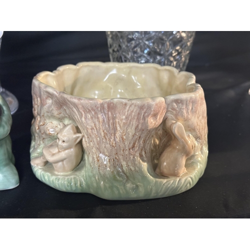 1130 - 3 x Sylvac pottery items