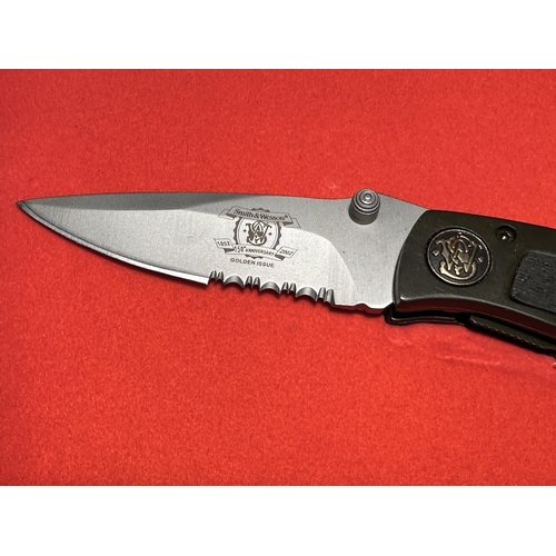 1250 - Smith and Wesson 150th Anniversary Golden issue knife