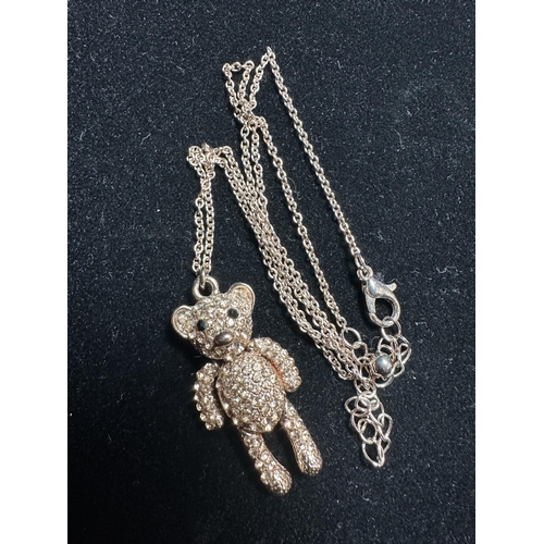 1085 - Beautiful diamante rose gold coloured teddy bear pendant