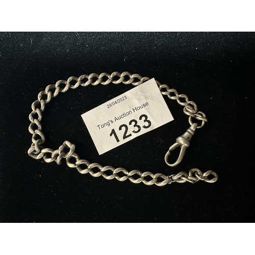 Lot 1233      