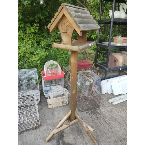 45 - Tall wooden birdhouse bird stand