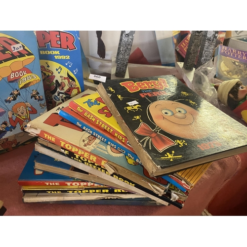 860 - Large collection of vintage Annuals including Topper, Beryl and Bash Street kids 12 in total