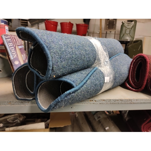 326 - 3 X BLUE CARPET MATS