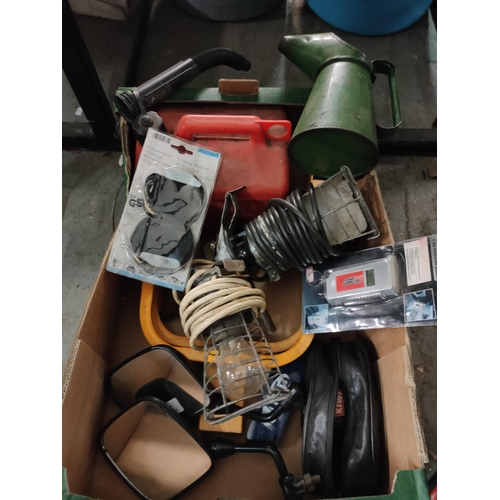 439 - LARGE JOB LOT OF MIXED INCLUDES INSPECTION LIGHTS AND MORE