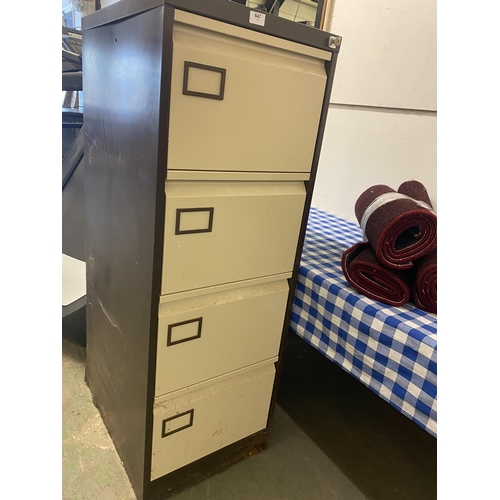 647 - 4 DRAWER METAL FILING CABINET