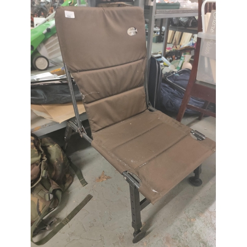 590 - SENTINEL FOLDING FISHING CHAIR