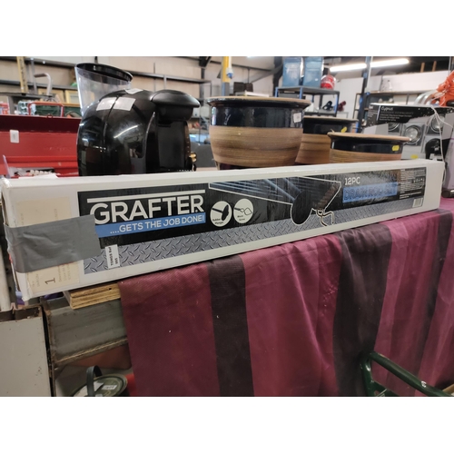 694 - GRAFTER 12 PIECE DRAINAGE ROD SET BOXED AS NEW