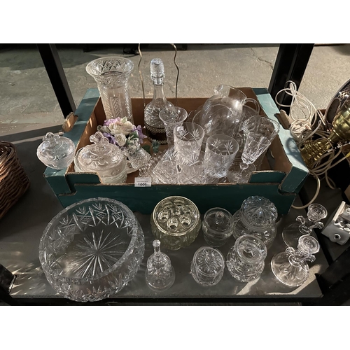 1001 - Large collection of glassware including including crystal glasses and bowl