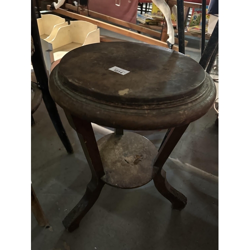 1014 - Antique wooden occasional table with three legs. Repair needed to top