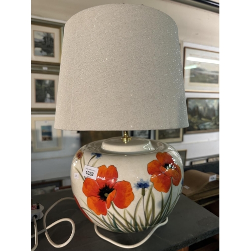 1028 - Beautiful ceramic lamp with poppy design and signature, with shade