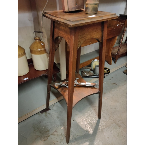 1226 - Edwardian plant stand