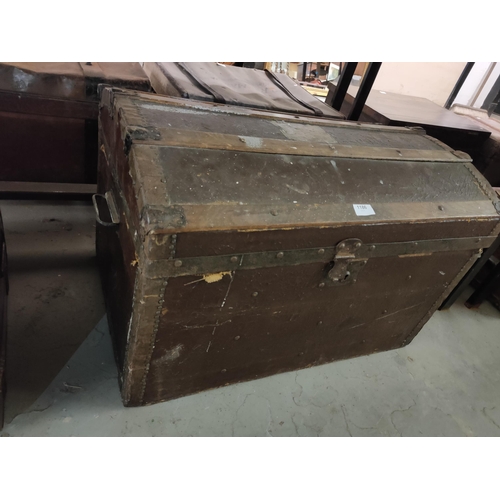 1186 - Gothic twin handled wooden travel trunk