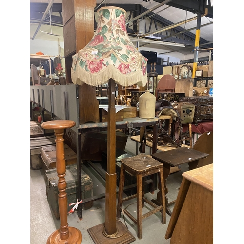 1150 - Art Deco wooden standard lamp with shade