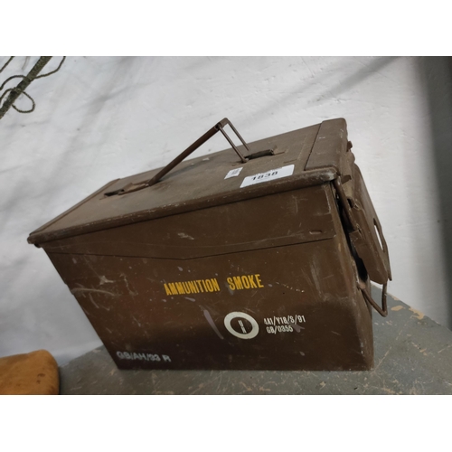 1838 - Ammo box great condition