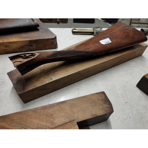 1850 - Rifle stock and rifle stock blank