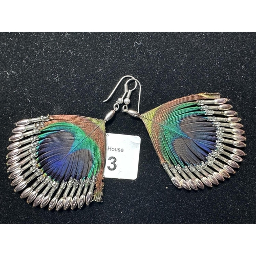 2003 - Beautiful pair of white metal Peacock feather dangle earrings